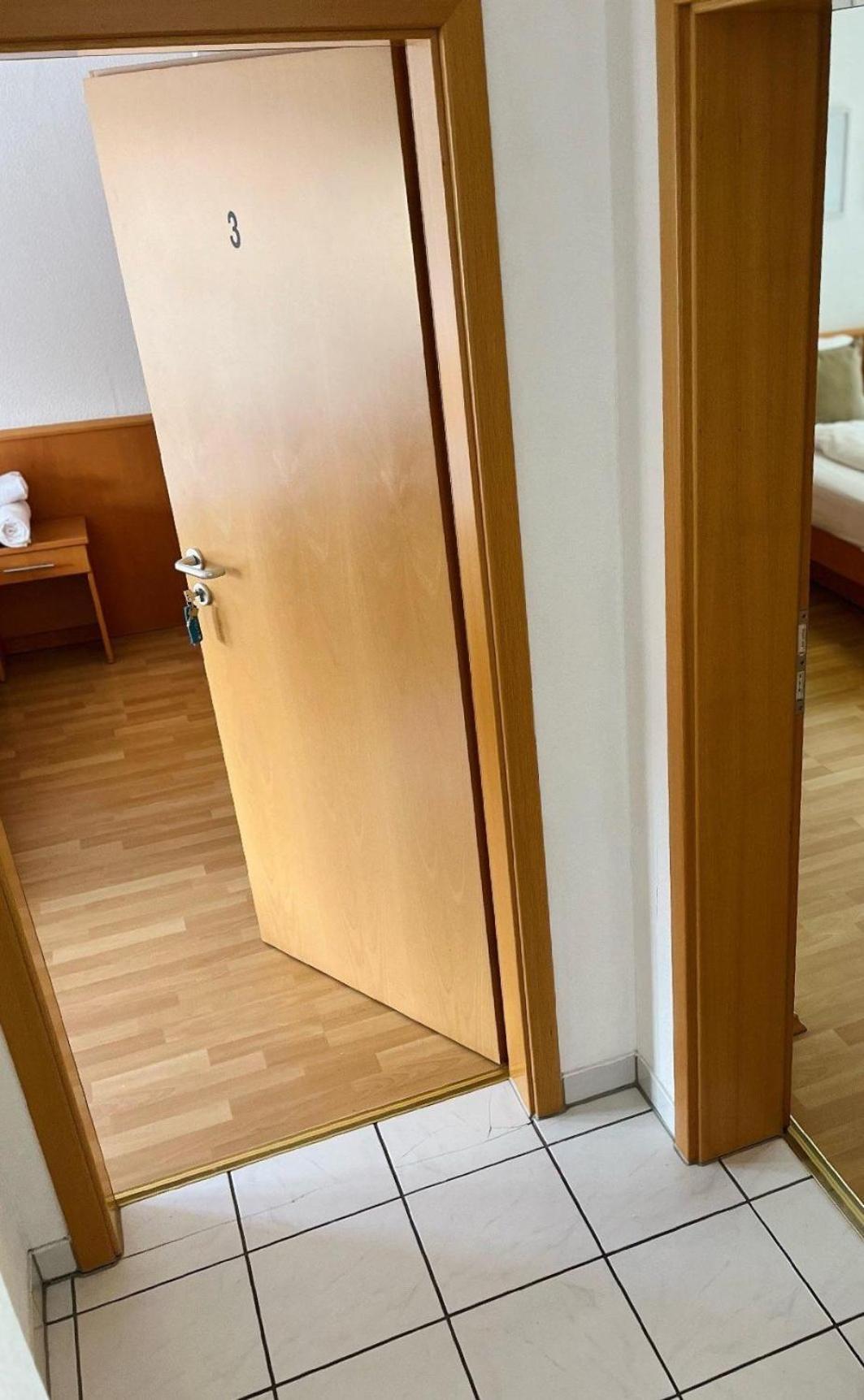 Am Landhaus - Gaestezimmer Walsheim Quarto foto